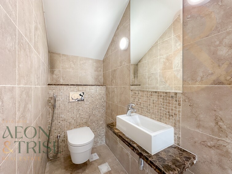  Villa for Rent, Jumeirah Park, Dubai