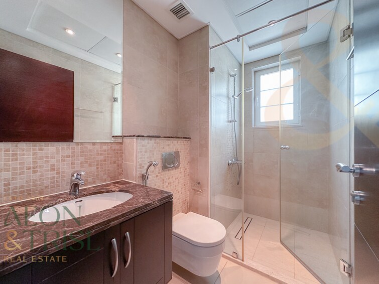  Villa for Rent, Jumeirah Park, Dubai