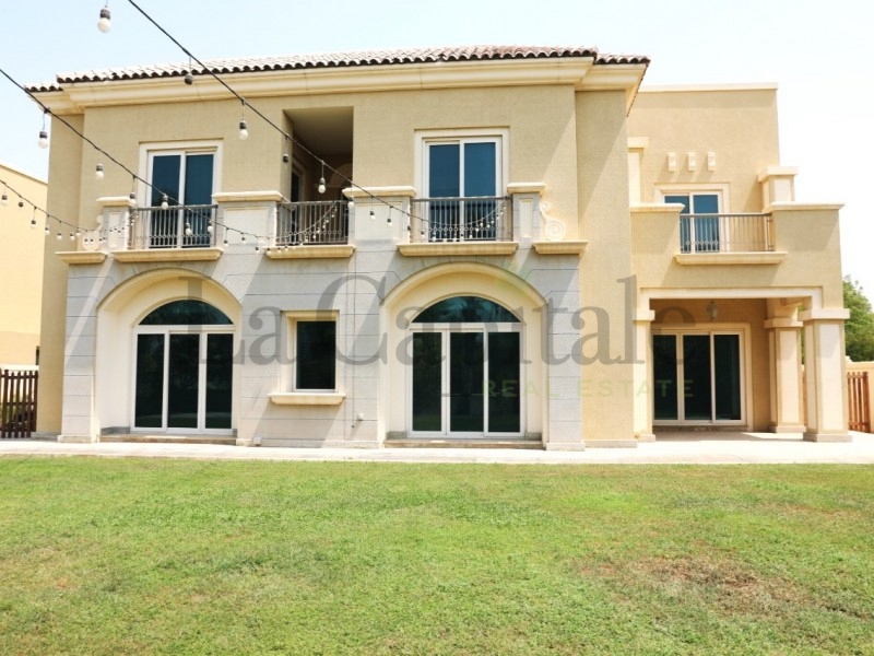 5 BR  Villa For Rent in Victory Heights, Dubai Sports City, Dubai - 6090533