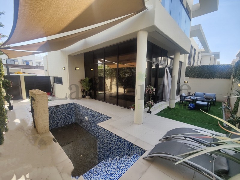 3 BR  Townhouse For Rent in Rochester, DAMAC Hills, Dubai - 6584694