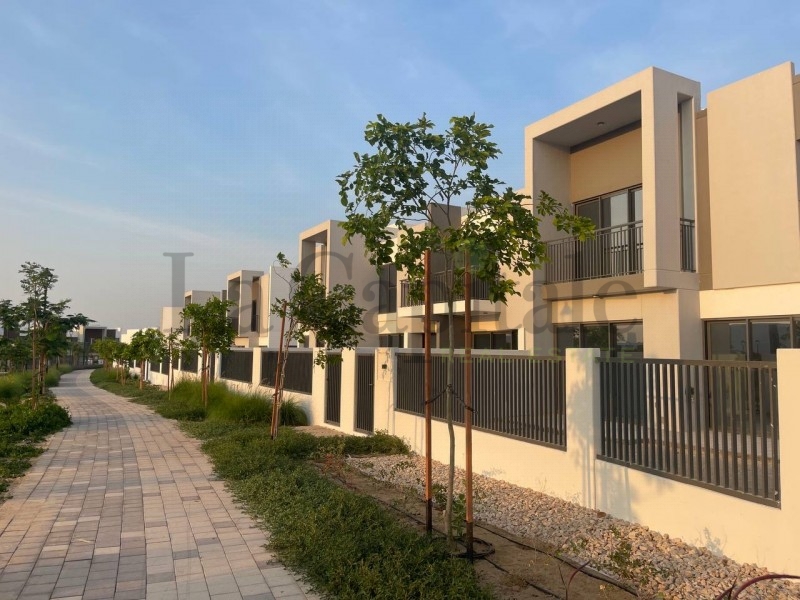 3 BR  Townhouse For Rent in Dubailand, Dubai - 6648553