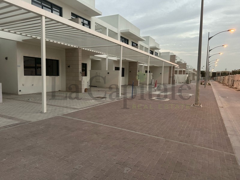 4 BR  Townhouse For Sale in Park Residences 4, DAMAC Hills, Dubai - 6648638