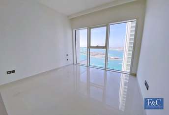 1 BR  Apartment For Rent in EMAAR Beachfront, Dubai Harbour, Dubai - 6821379
