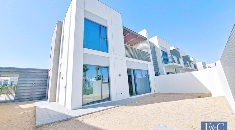 Sun Townhouse for Rent, Arabian Ranches 3, Dubai