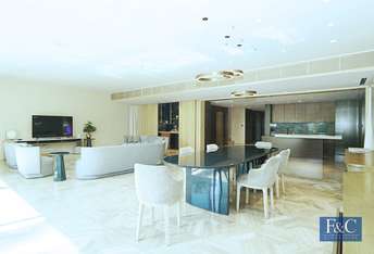 5 BR  Villa For Sale in FIVE Palm Jumeirah, Palm Jumeirah, Dubai - 6812846