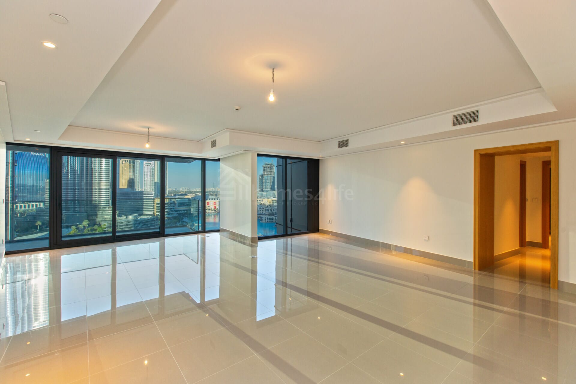 3 BR  Apartment For Sale in Downtown Dubai, Dubai - 5062552