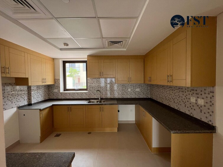  Townhouse for Sale, International City, Dubai