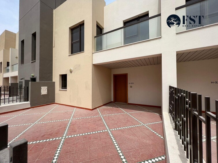  Townhouse for Sale, International City, Dubai