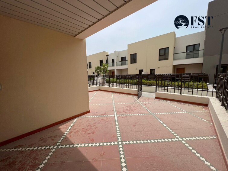  Townhouse for Sale, International City, Dubai