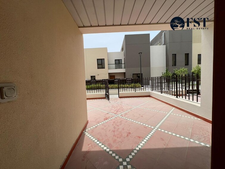  Townhouse for Sale, International City, Dubai