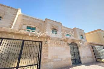 4 BR  Villa For Sale in Grand Mosque District, Abu Dhabi - 5359062