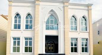 6+ BR  Villa For Rent in Madinat Al Riyadh, Abu Dhabi - 5359235