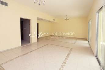 2 BR  Villa For Sale in Sea Shore Villas, Abu Dhabi Gate City (Officers City), Abu Dhabi - 5359342