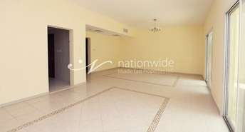 2 BR  Villa For Sale in Sea Shore Villas, Abu Dhabi Gate City (Officers City), Abu Dhabi - 5359342