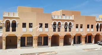 2 BR  Villa For Sale in Zone 7, Hydra Village, Abu Dhabi - 5358631