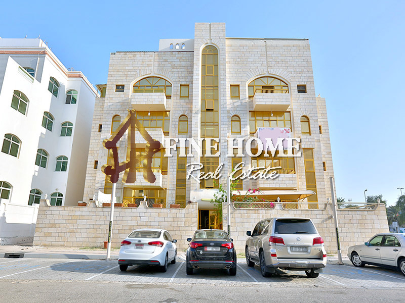 6+ BR  Villa For Sale in Al Manaseer