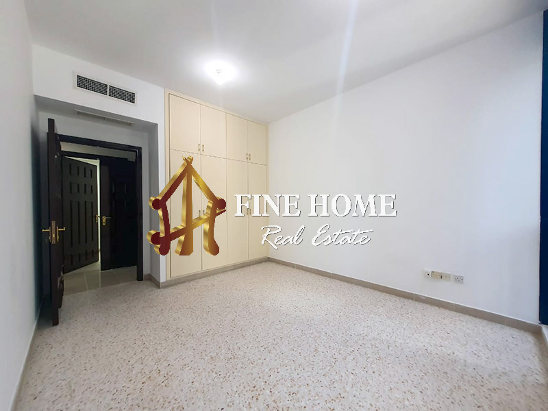 3 BR  Apartment For Rent in Al Mina, Abu Dhabi - 4942657