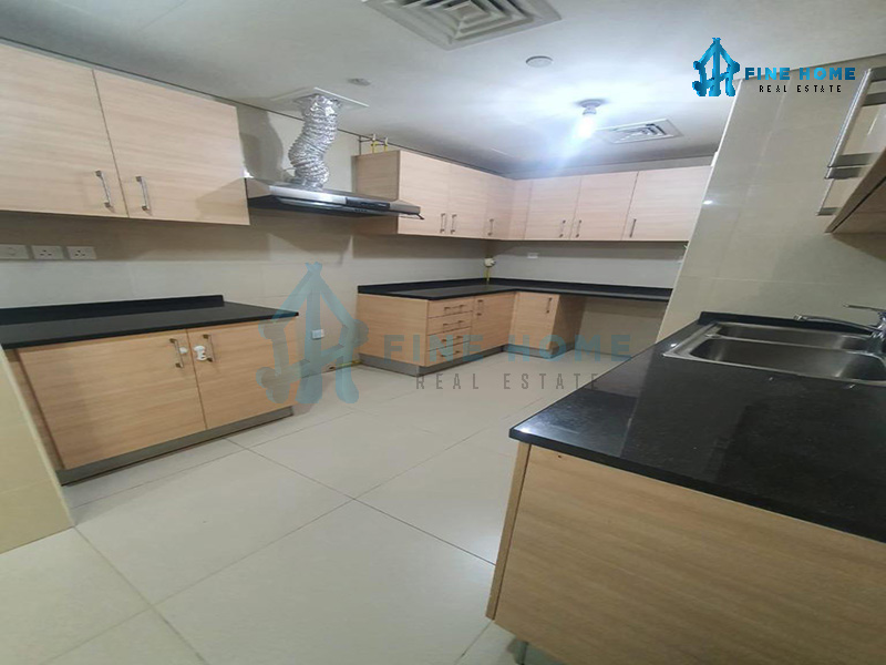 1 BR  Apartment For Sale in Marina Square, Al Reem Island, Abu Dhabi - 6785391