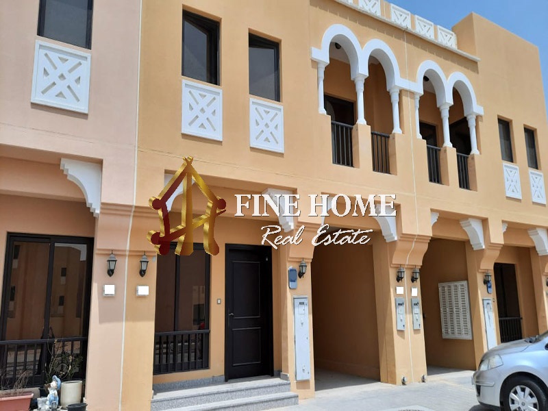 2 BR  Villa For Sale in Zone 8, Hydra Village, Abu Dhabi - 4942523