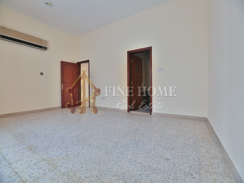 6 BR  Villa For Rent in Madinat Zayed, Abu Dhabi - 5308573