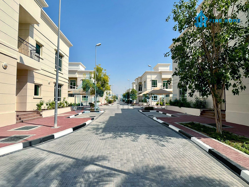 6 BR  Villa For Rent in Khalifa City A, Abu Dhabi - 6802559