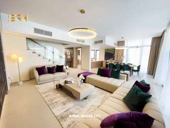 4 BR  Villa For Sale in Sharjah Waterfront City, Sharjah - 5081394