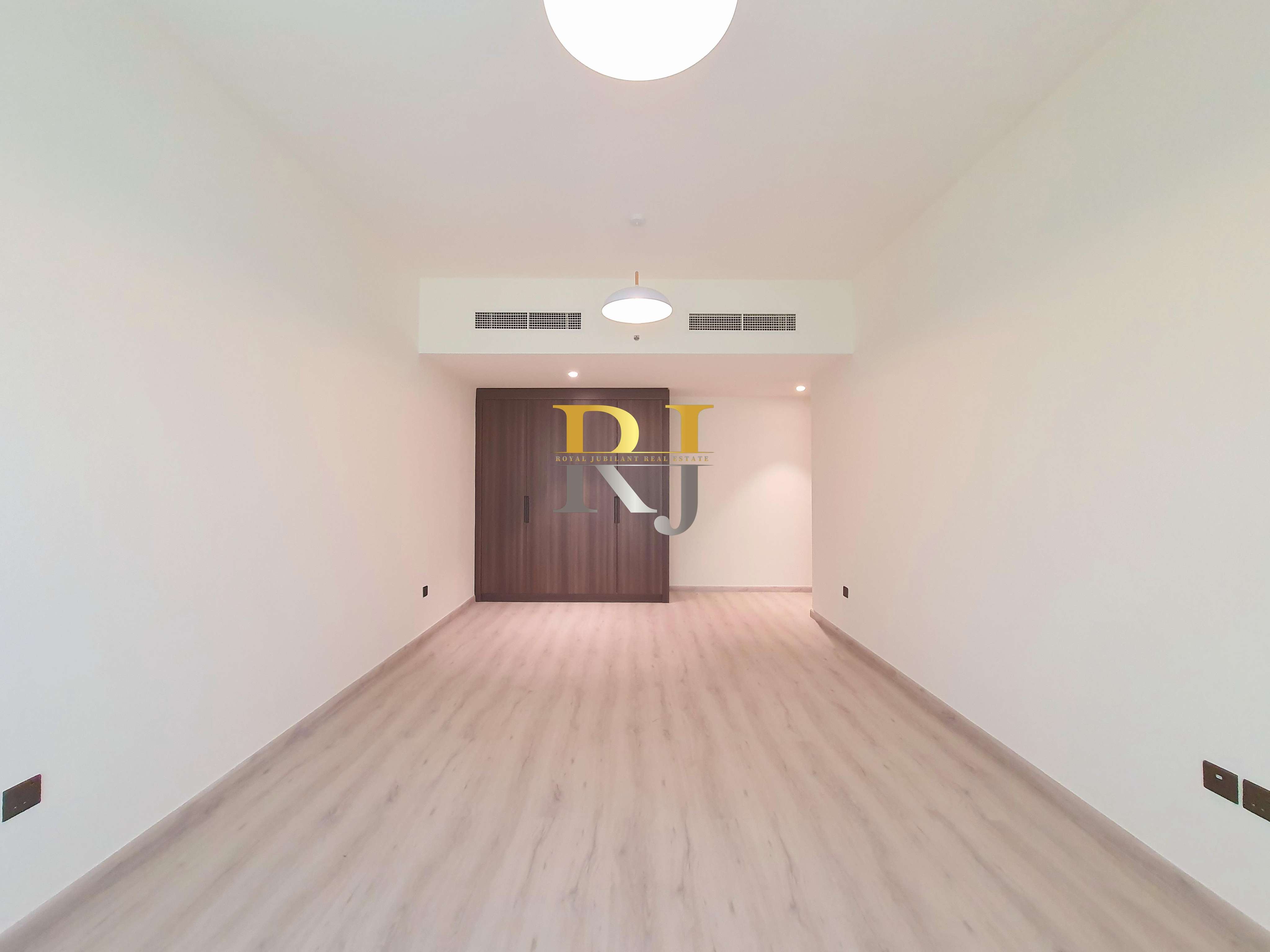 2 BR  Apartment For Rent in Al Safa Tower