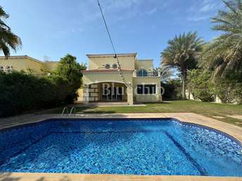 4 BR  Villa For Sale in Legacy, Jumeirah Park, Dubai - 6807538