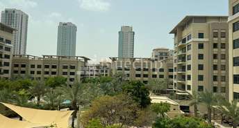 2 BR  Apartment For Rent in Al Nakheel, The Greens, Dubai - 6844646