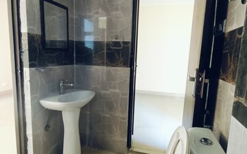3 BHK Builder Floor For Rent in Sector 15