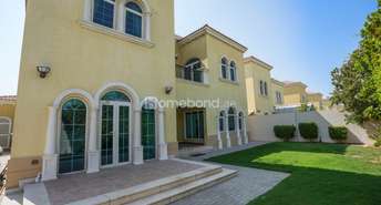 3 BR  Villa For Rent in Madinat Al Arab