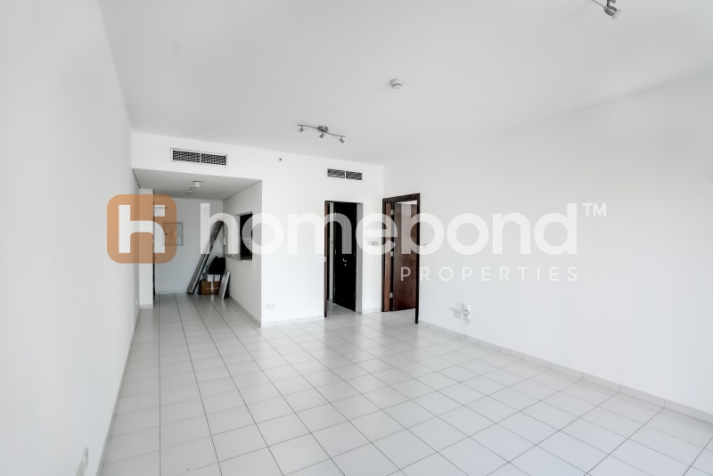 1 BR  Apartment For Sale in Marina Tower Cover Image