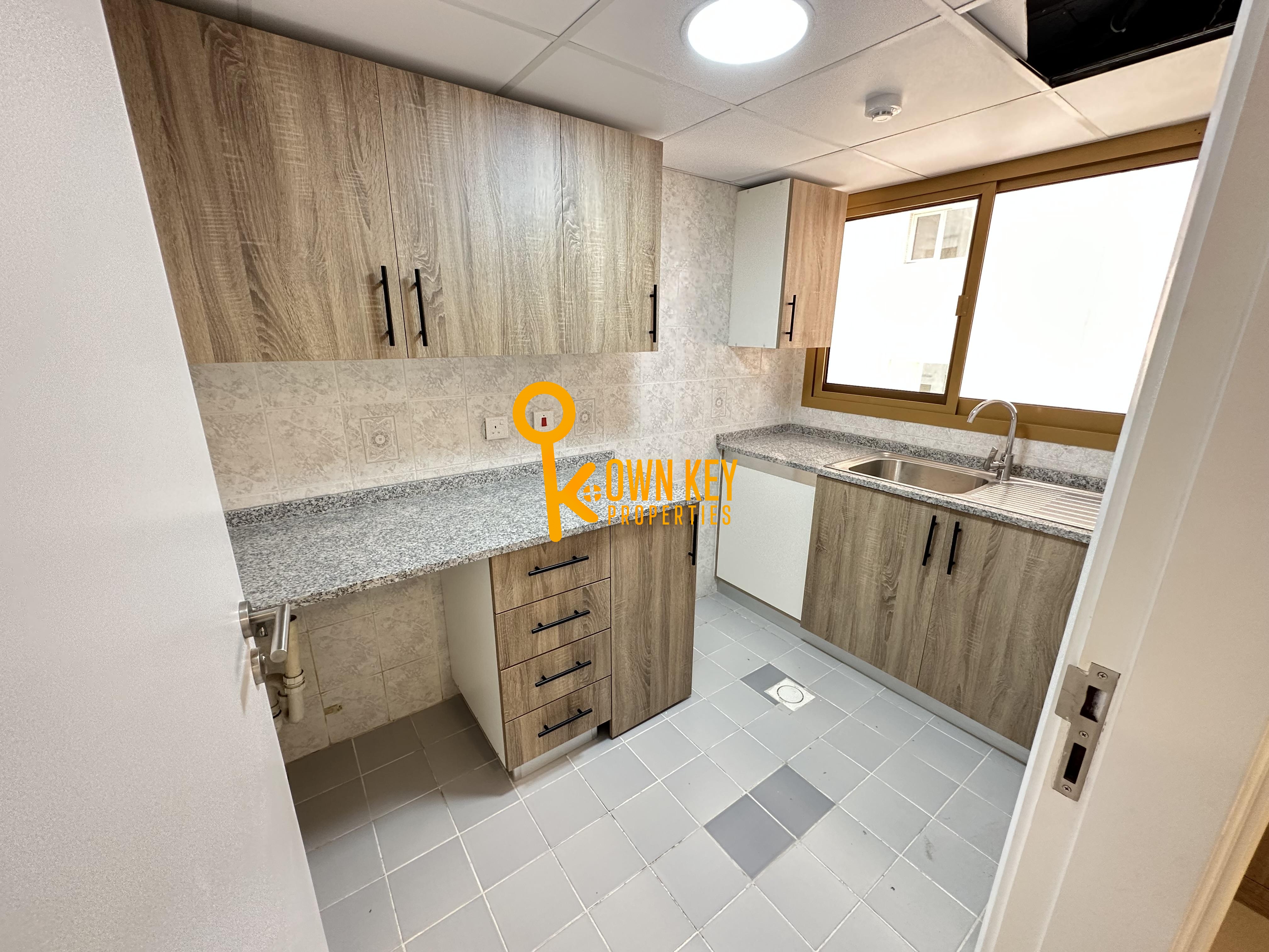 Studio 600 Sq.Ft. Apartment for Rent in Bur Dubai, Dubai 5475721