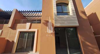 5 BR  Villa For Rent in Abu Dhabi Gate City (Officers City), Abu Dhabi - 6790087