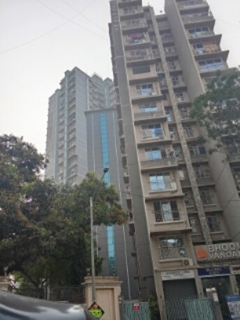 2 BHK Apartment For Resale in Viceroy Savana Kandivali East Mumbai  8015780