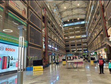   Shop at Gomti Nagar – for Rent