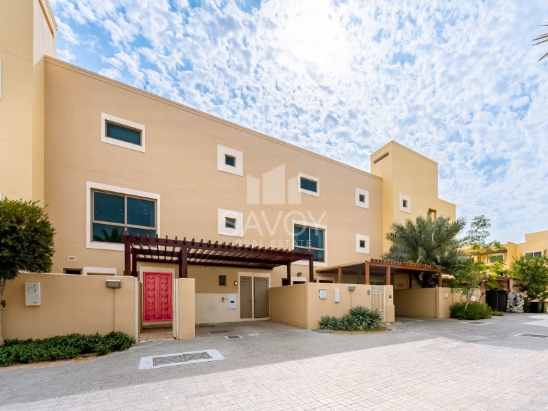 5 BR  Villa For Rent in Al Raha Gardens, Abu Dhabi - 6499576