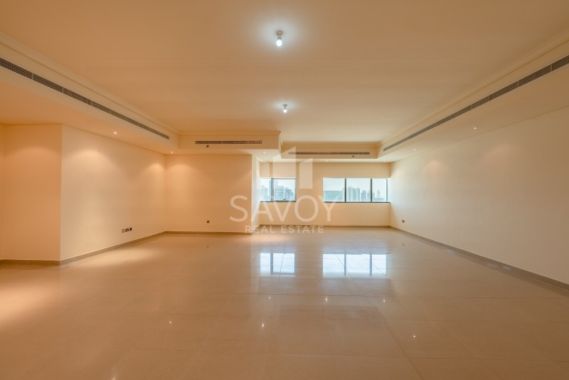 3 BR  Apartment For Rent in Silver Wave Tower, Al Mina, Abu Dhabi - 6583177