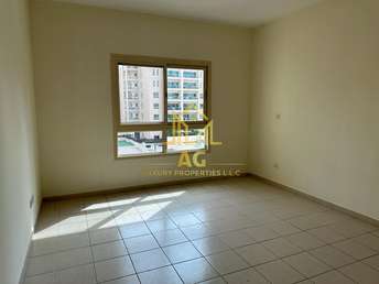 2 BR  Apartment For Rent in Al Dhafrah, The Greens, Dubai - 6373714