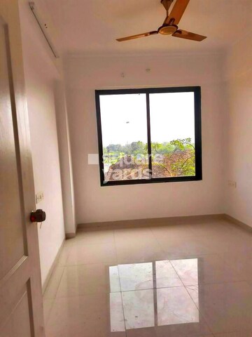 Room in 2 BHK Apartment at Andheri West – for Sale