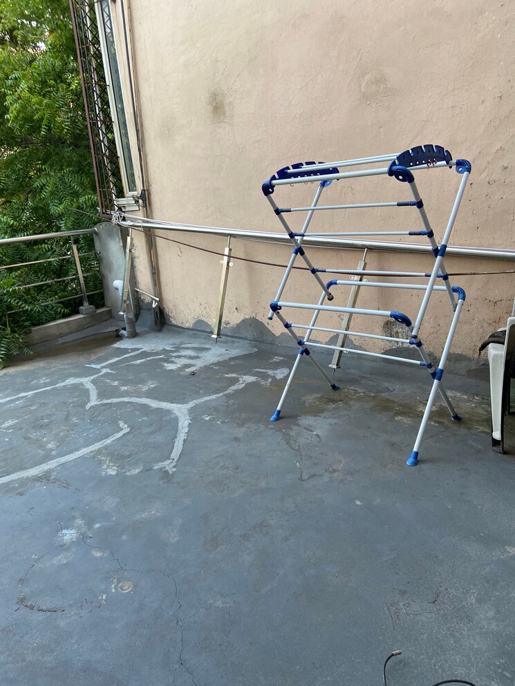 Exterior View, kalkaji 2 Bedroom 100 Sq.Yd. Apartment In Kalkaji Delhi 957693