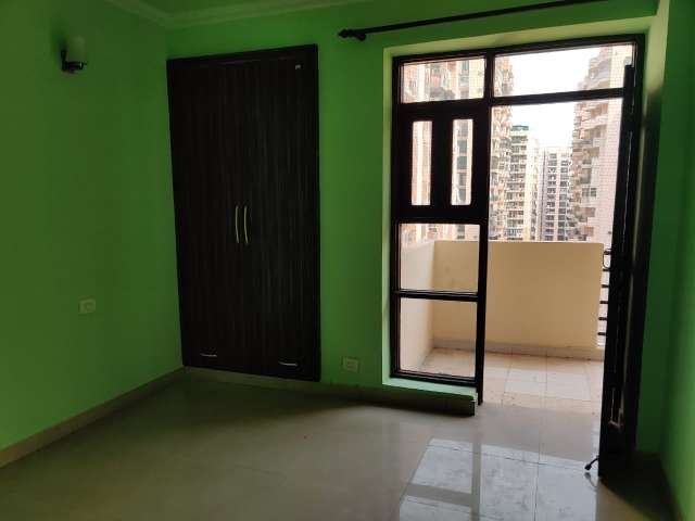 flat for rent in raj nagar extension
