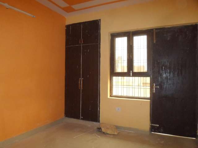 1 BHK 465 Sq.Ft. Builder Floor in Indirapuram on Rent at ₹ 8,000 1472127