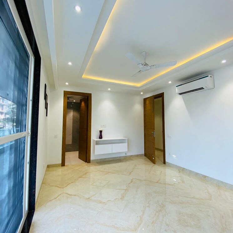 Room, pitampura 2.5 Bedroom 86 Sq.Yd. Builder Floor In Pitampura Delhi 1842120