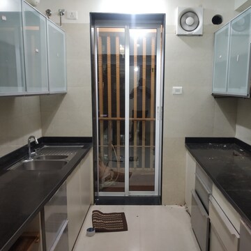 2 BHK Apartment For Rent in Lokhandwala Infrastructure Octacrest Kandivali East Mumbai  1872138