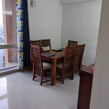 Room in 2 BHK Apartment at Pioneer Park Phase 1, Sector 61 – for Rent