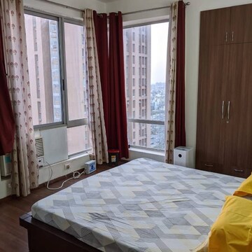 Bedroom in 2 BHK Apartment at Pioneer Park Phase 1, Sector 61 – for Rent