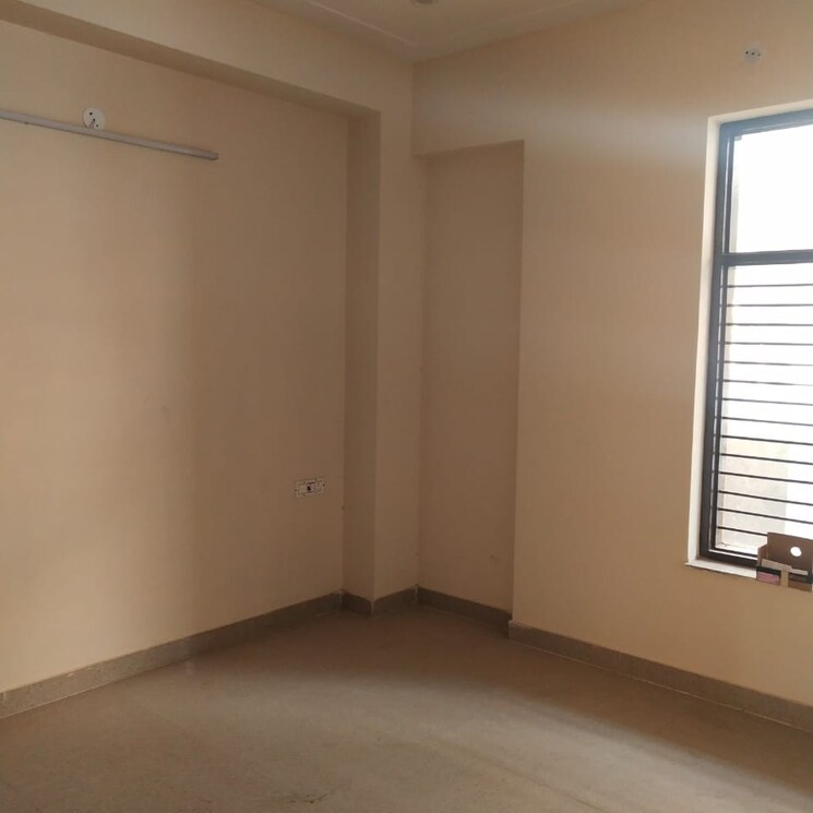 Room, sector 47 2 Bedroom 1100 Sq.Ft. Builder Floor In Sector 47 Gurgaon 2046219
