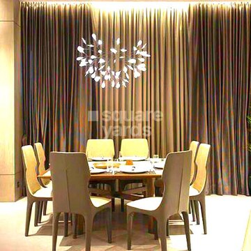 Room in 3 BHK Apartment at Transcon Triumph Tower, Andheri West – for Sale