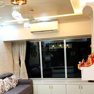 Room in 1 BHK Apartment at Troika Apartment, Andheri West – for Rent
